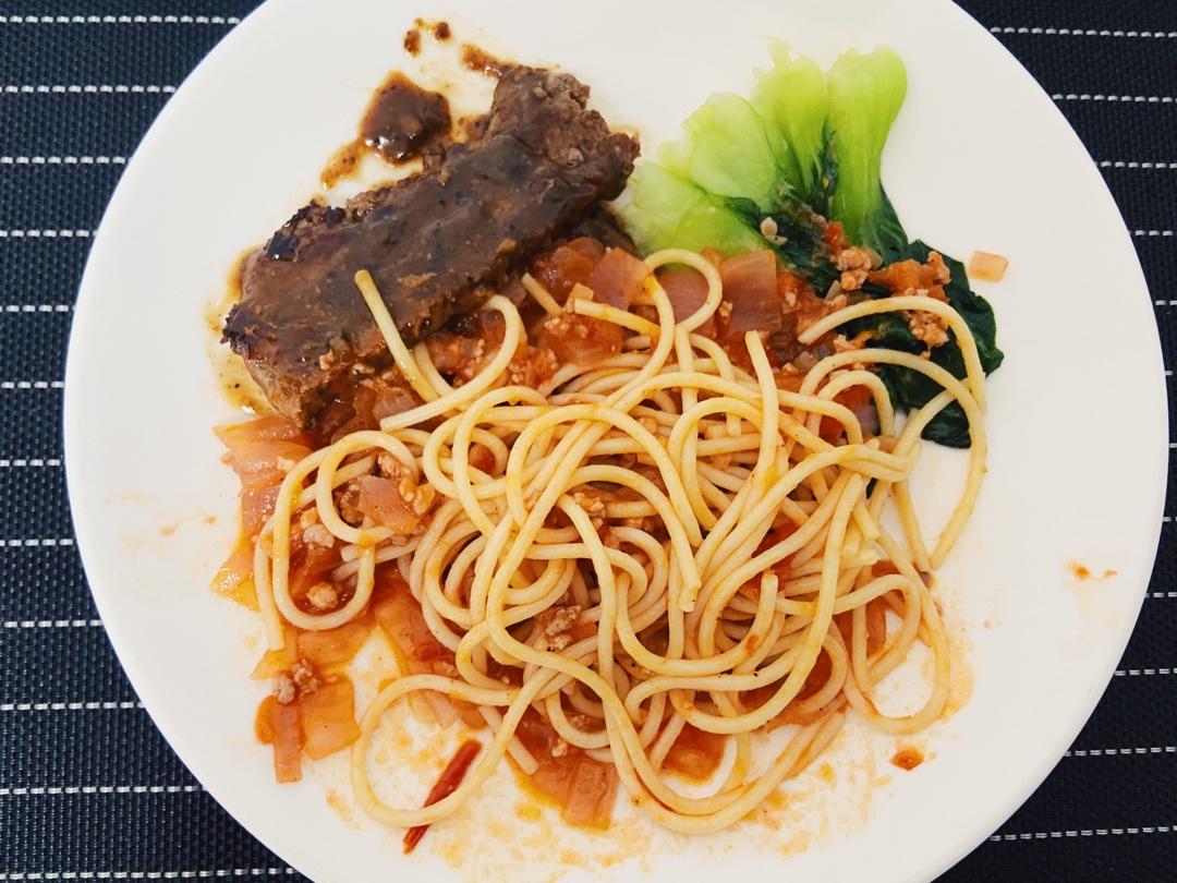 （完胜必胜客的）番茄肉酱意大利面～