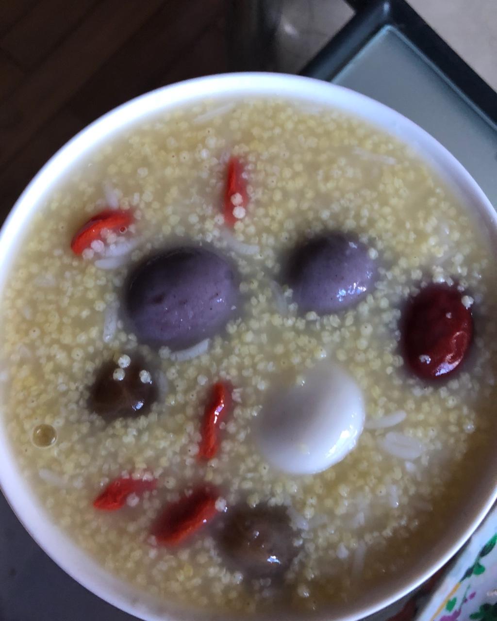 汤圆小米粥