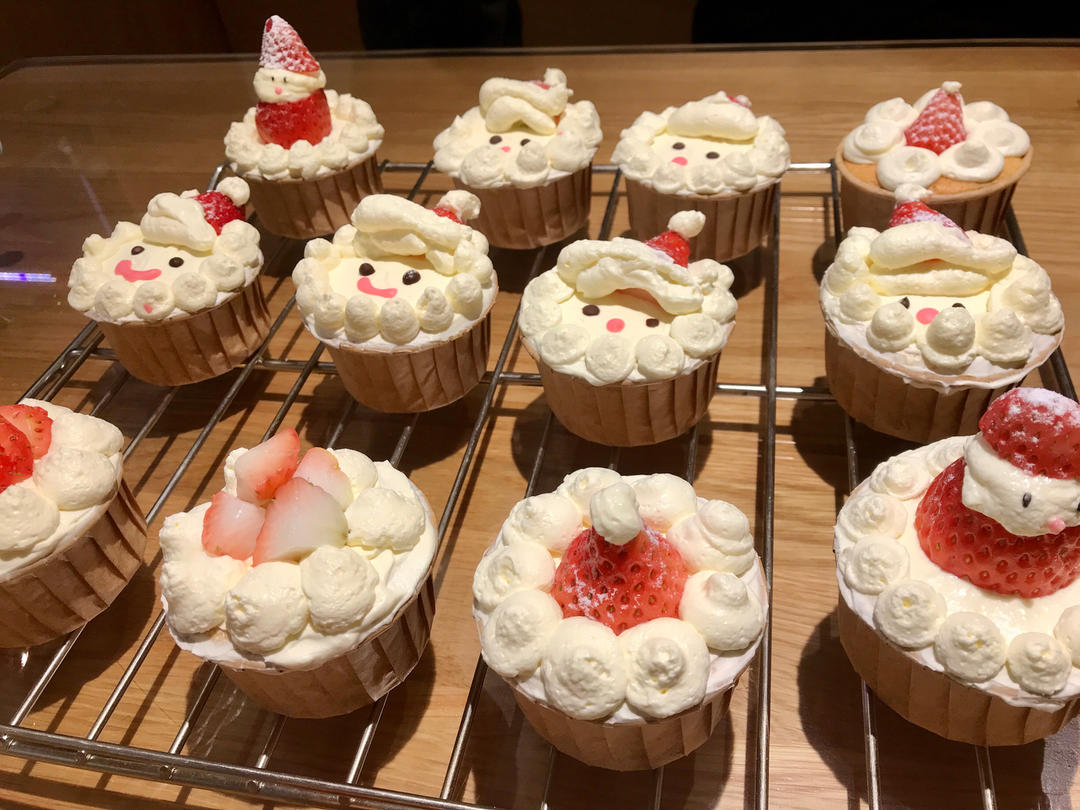 圣诞纸杯蛋糕🧁