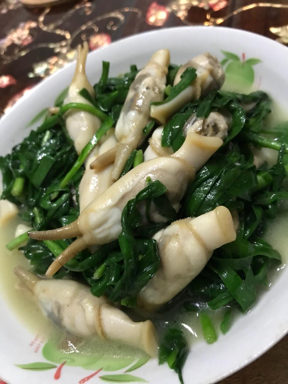 韭菜炒蛏子