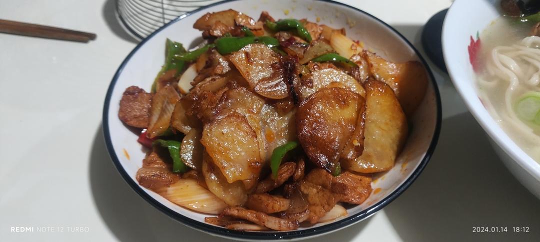 干锅土豆片