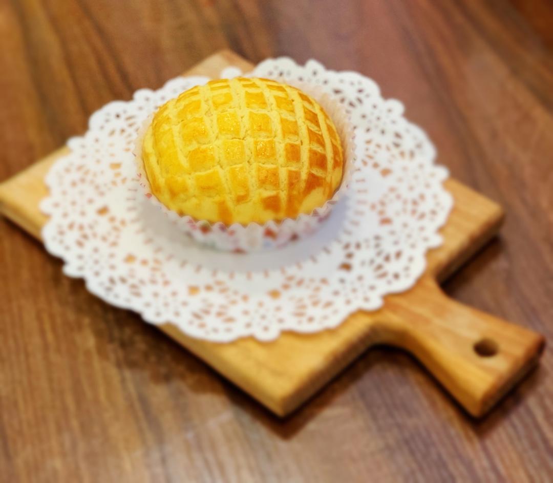 好吃到炸裂的港式菠萝包（附带制作酥皮的小视频）