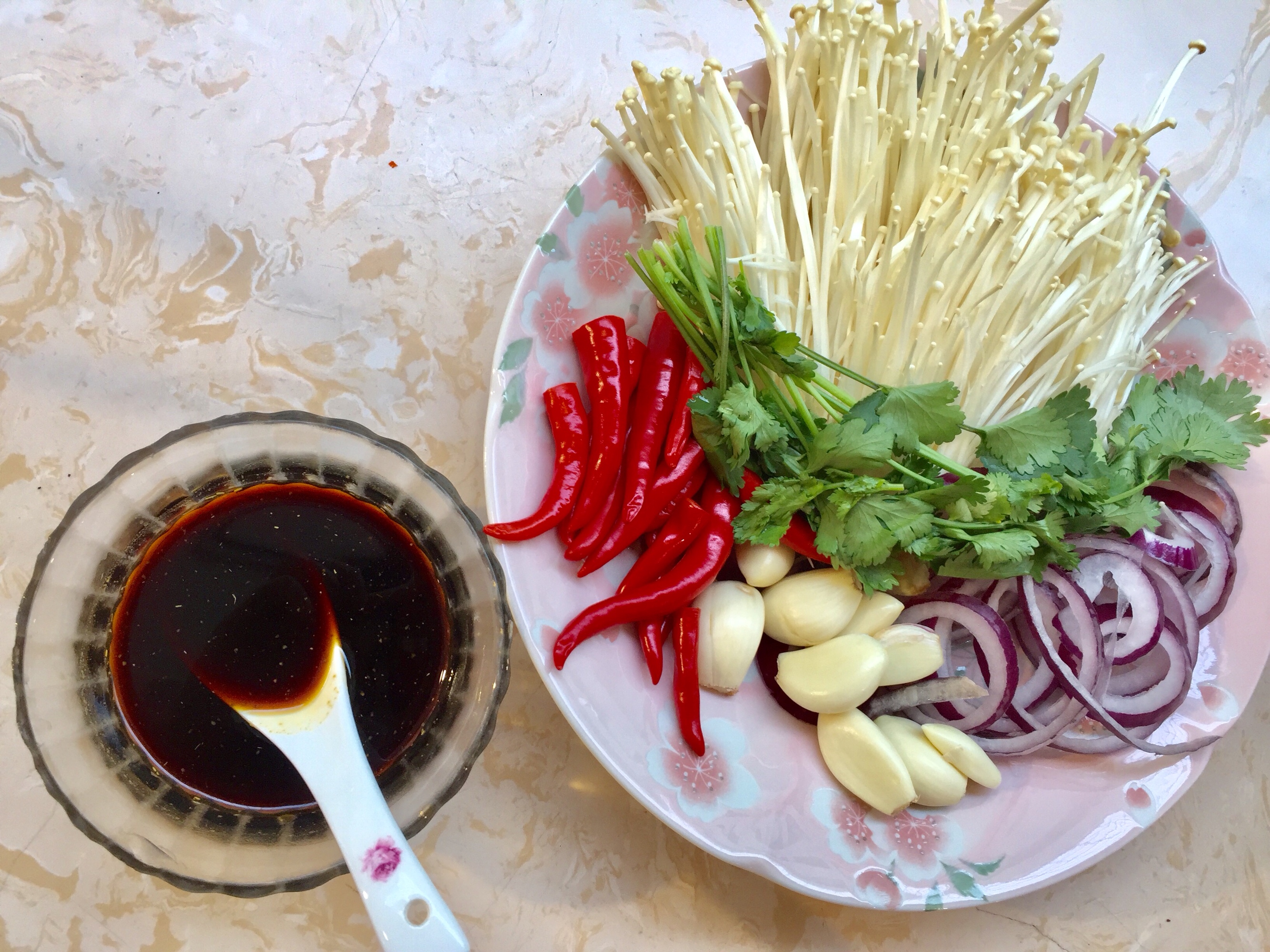 慢炖锅～锡纸金针菇的做法 步骤2