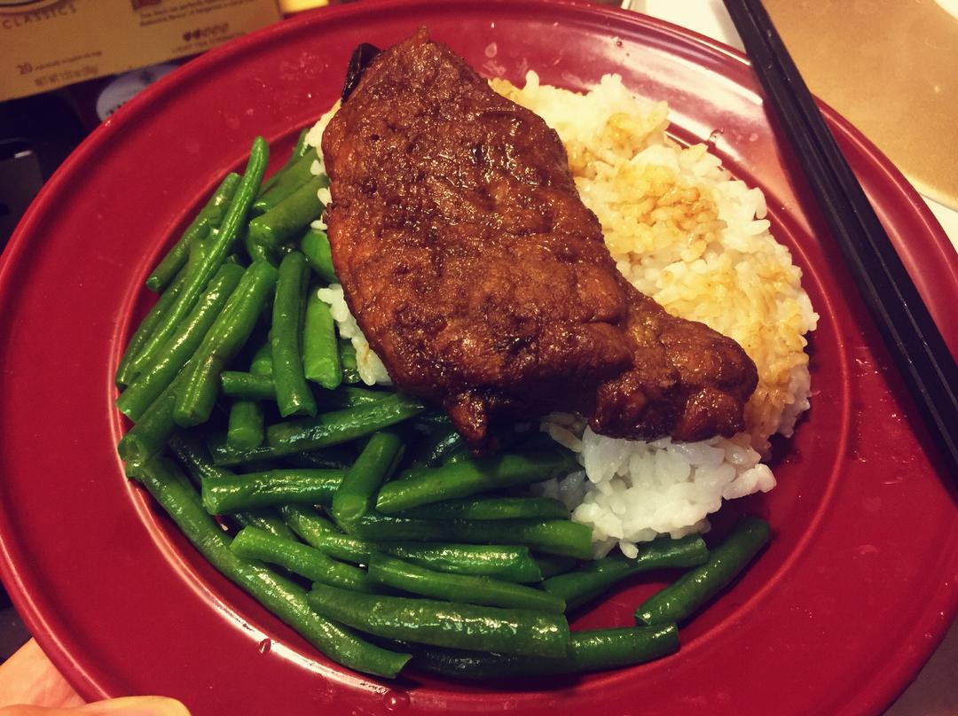 盖浇饭 葱烤大排盖饭 felicity小公举做的葱烤大排盖饭