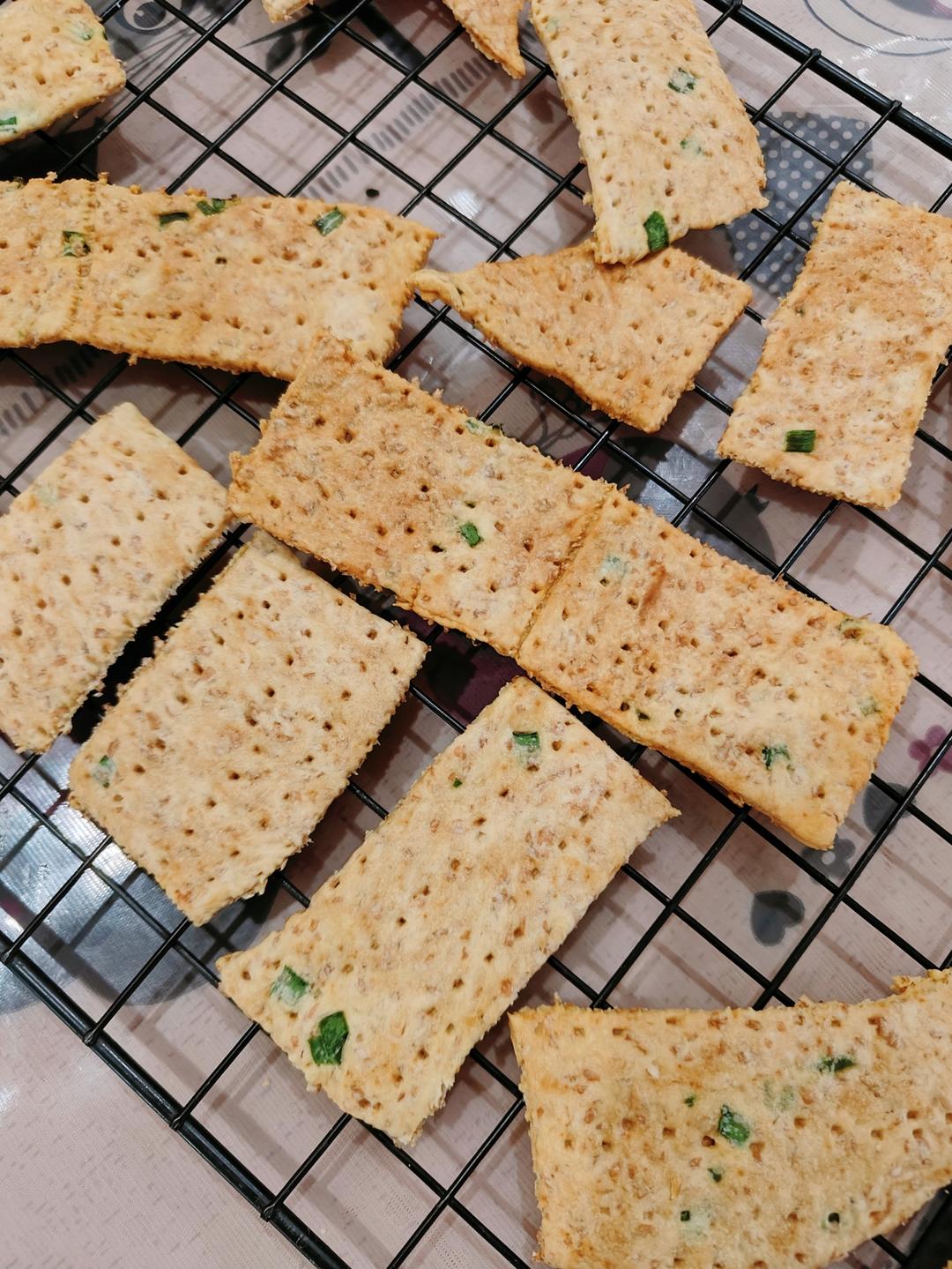 无糖葱香梳打饼干