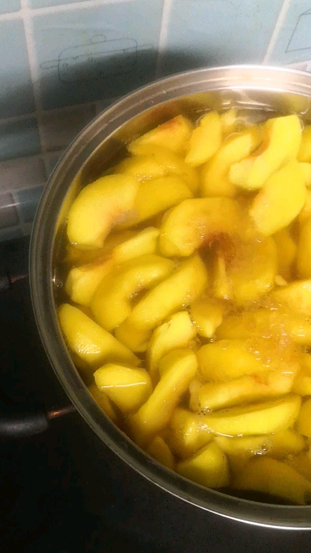 黄桃罐头手工制作