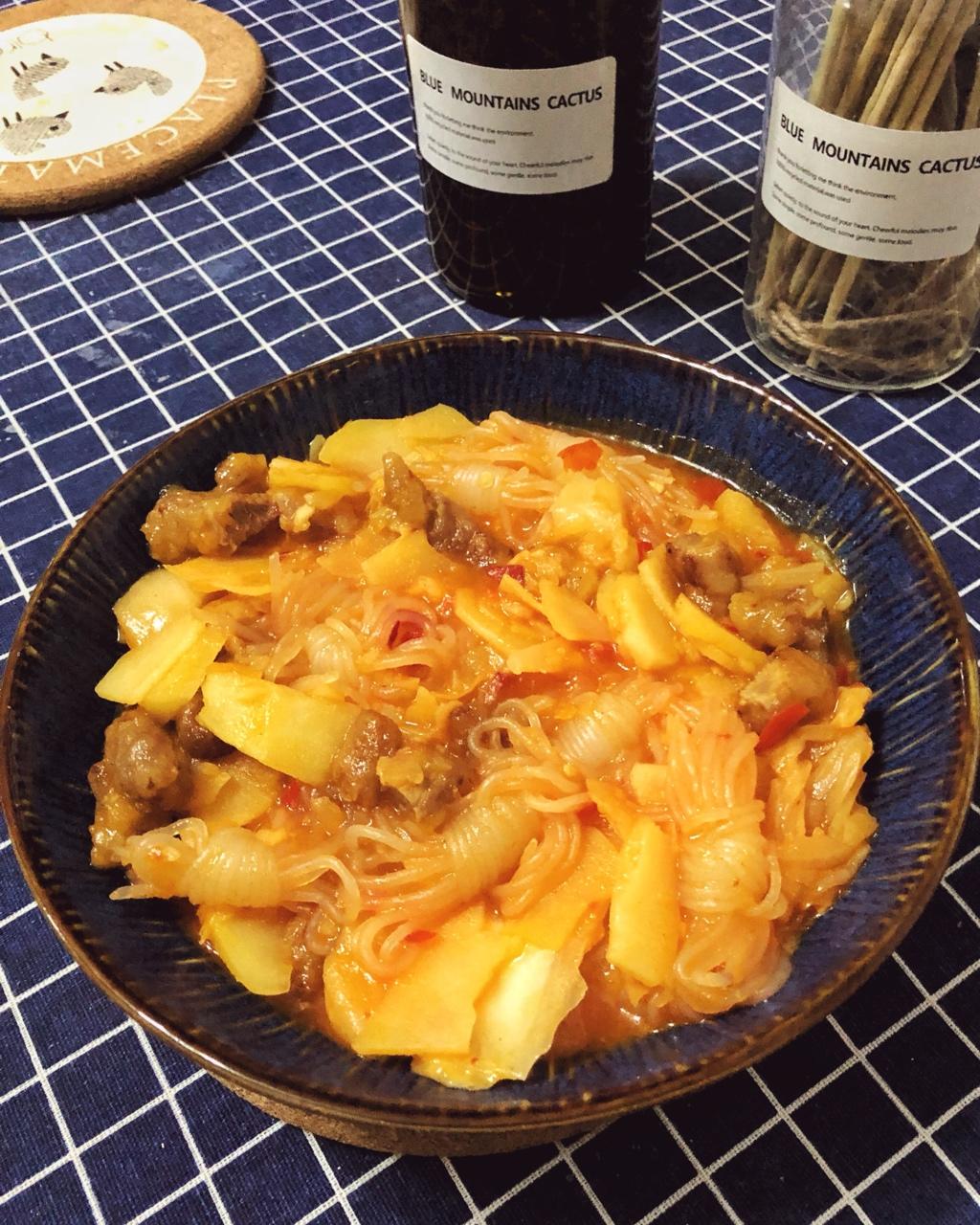 辣白菜土豆炒魔芋丝