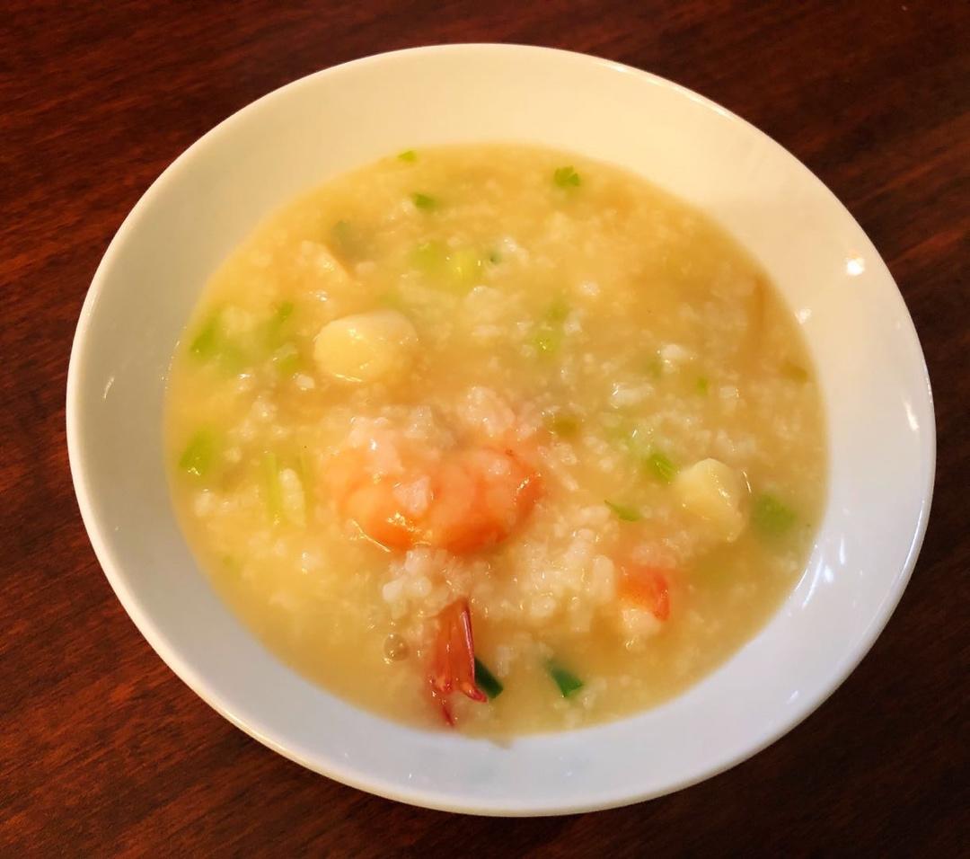 鲜虾砂锅粥