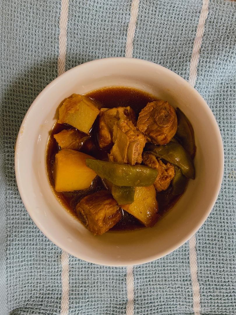 排骨炖豆角土豆