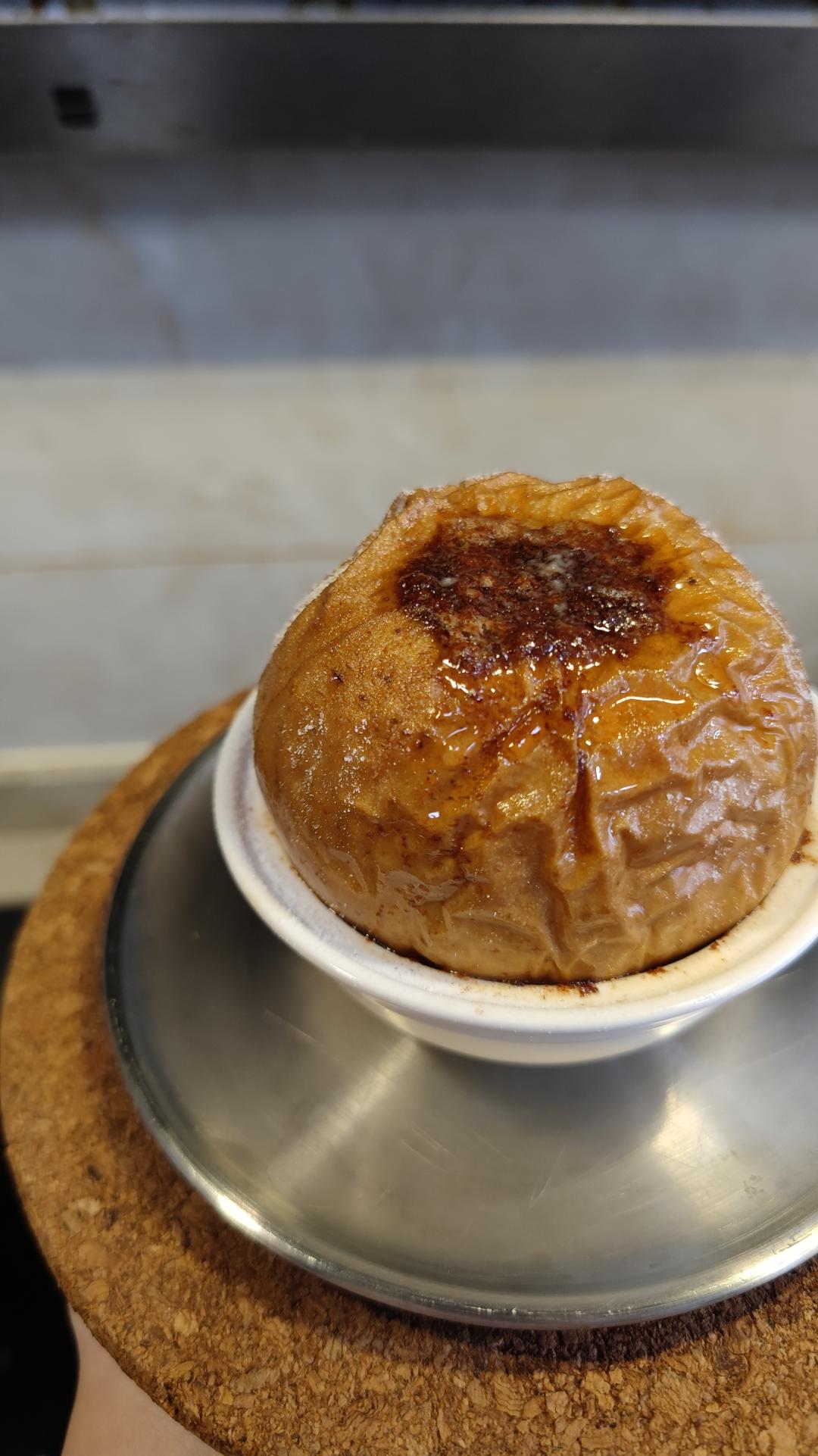 黄油肉桂烤苹果