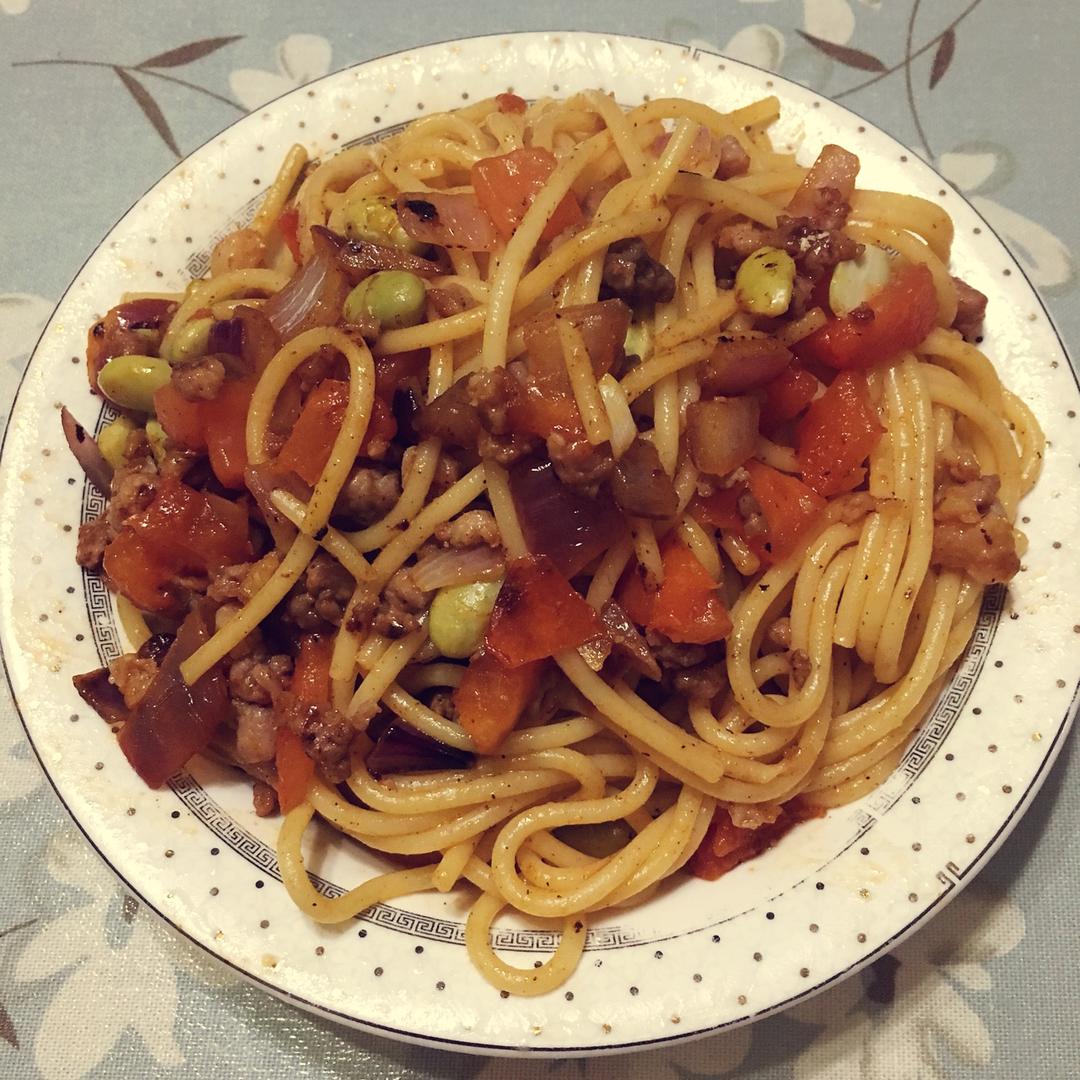 番茄肉酱意大利面