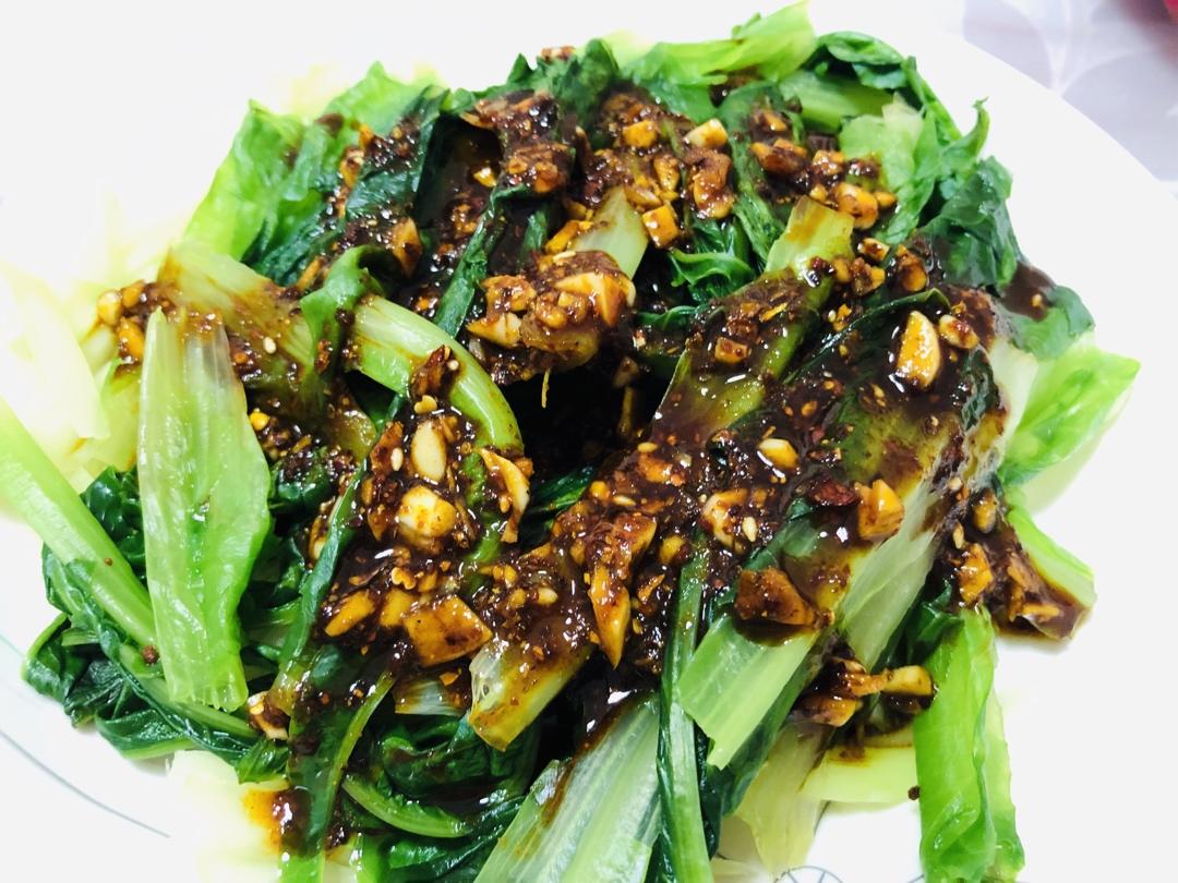 凉拌酸辣油麦菜