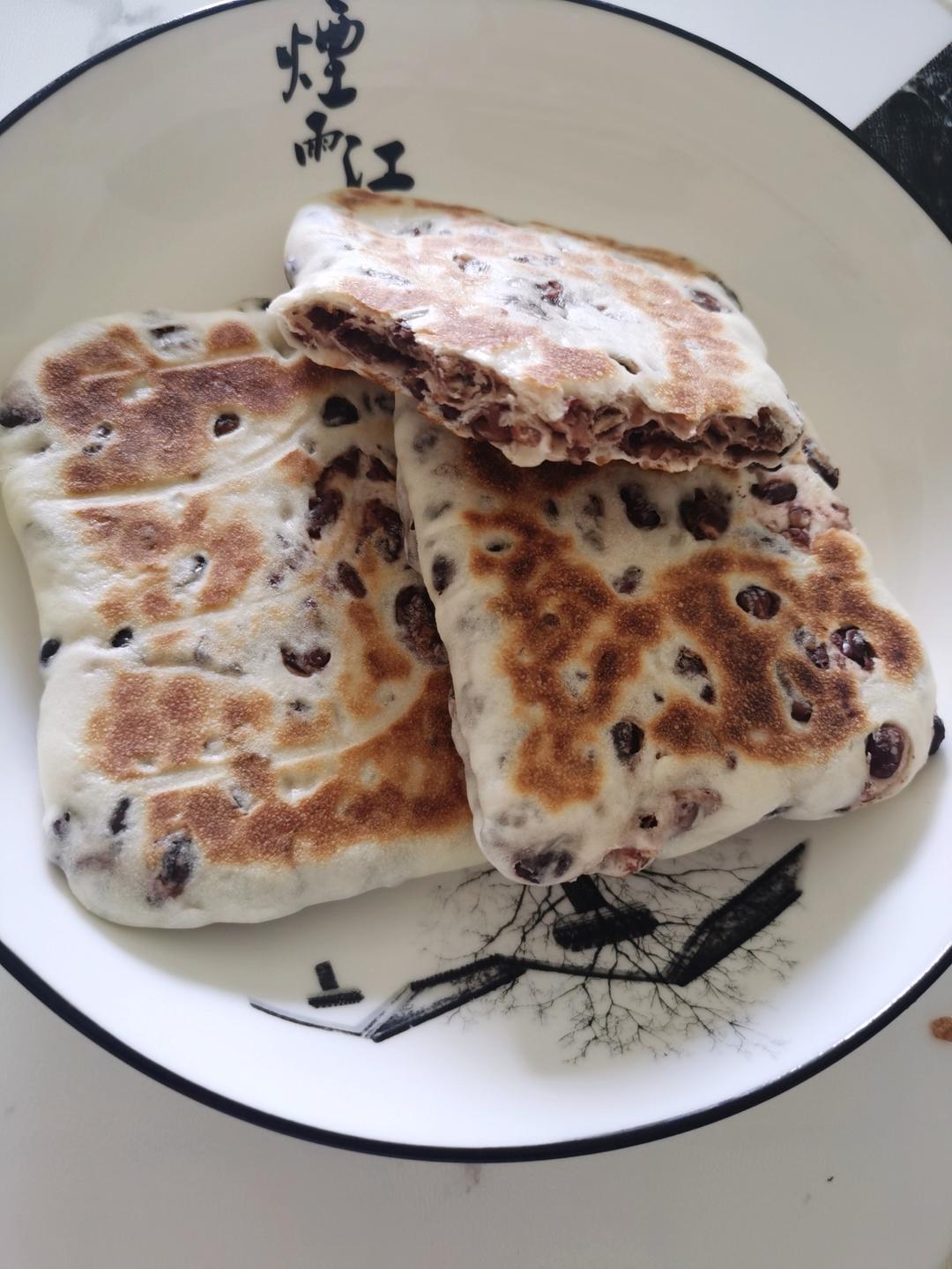 无油奶香蜜豆烤饼  这样做外皮酥脆   内里暄软   凉了都好吃   附细节视频