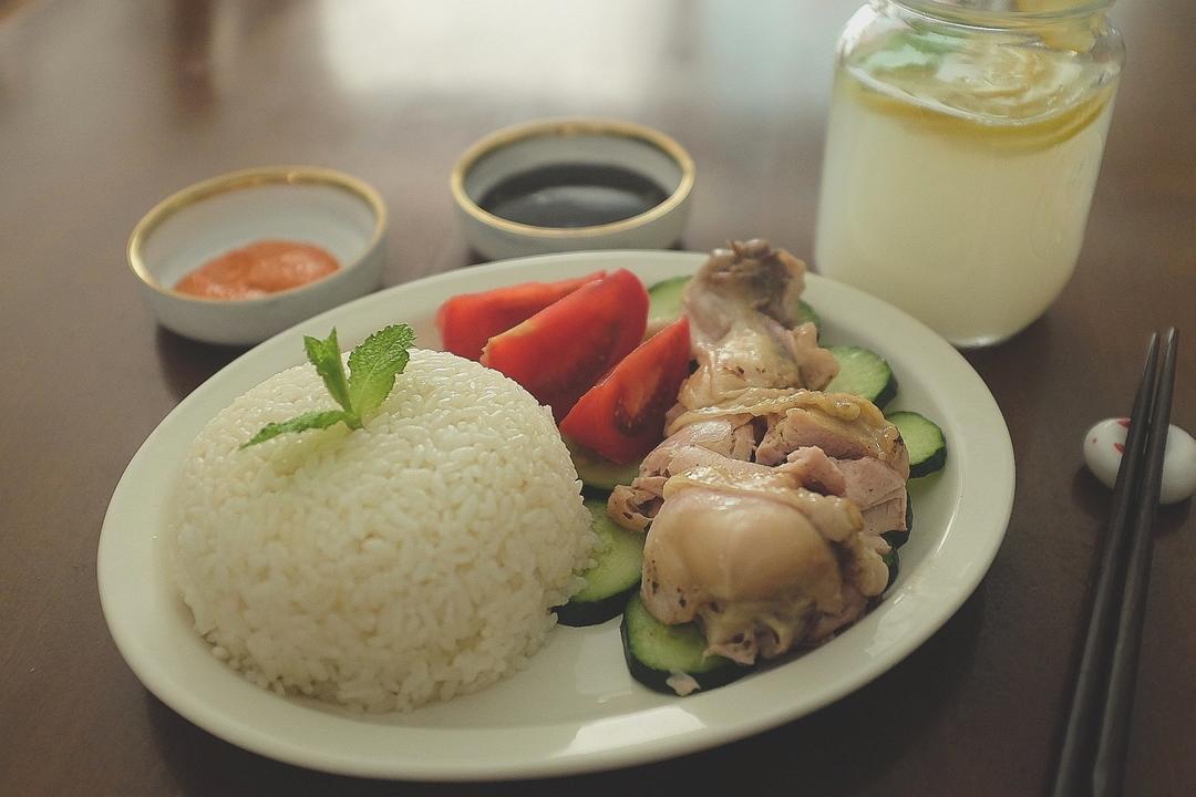 电饭锅海南鸡饭