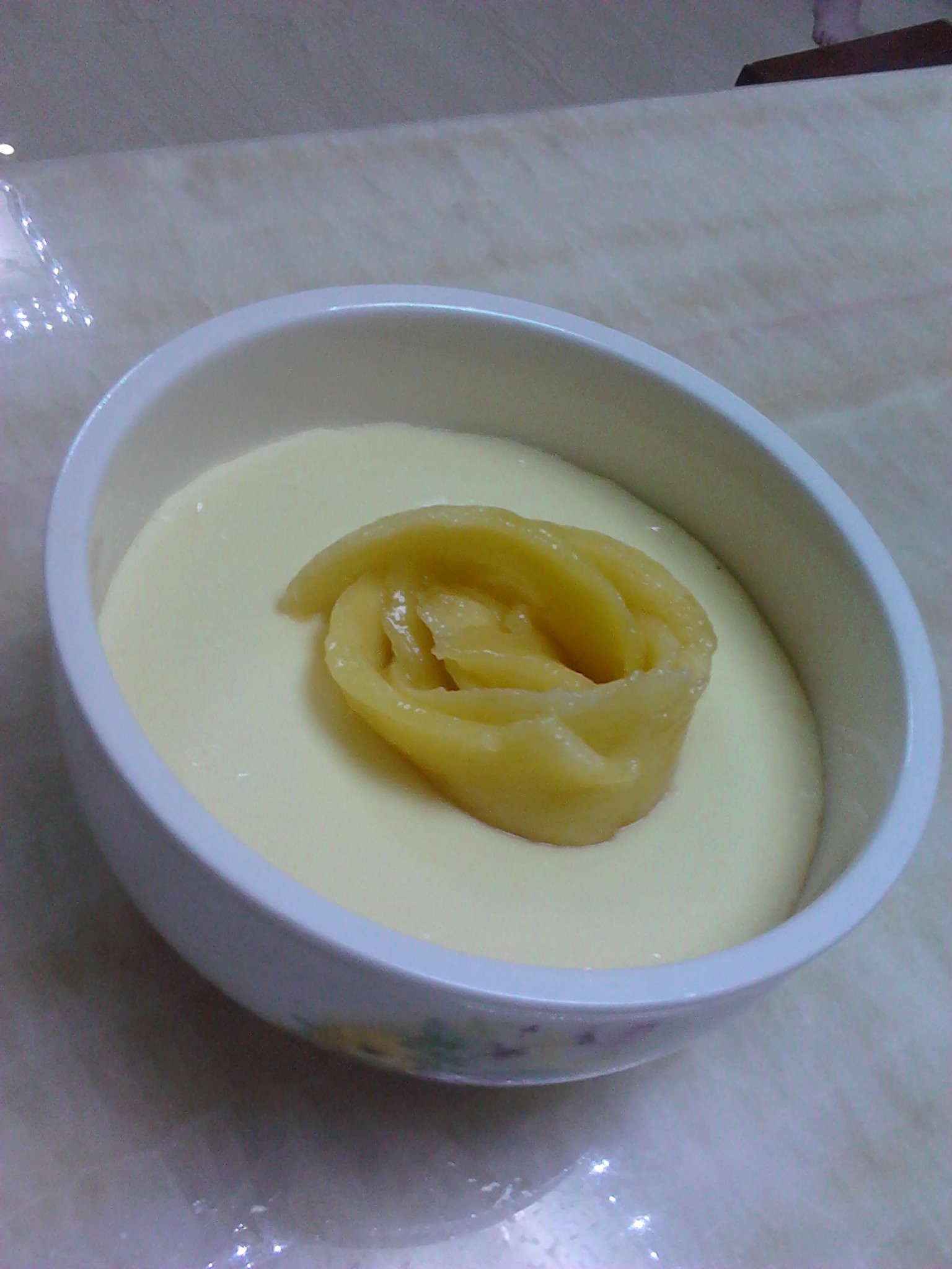 牛奶炖蛋