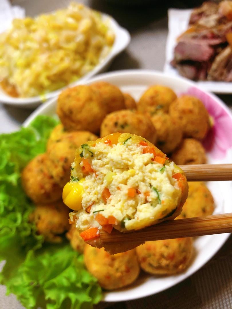 香酥豆腐丸子（外酥里嫩）
