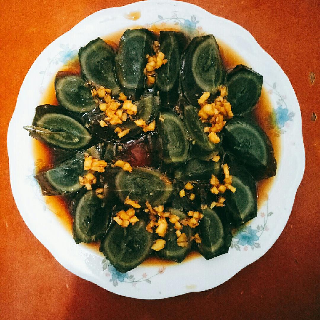 凉拌皮蛋