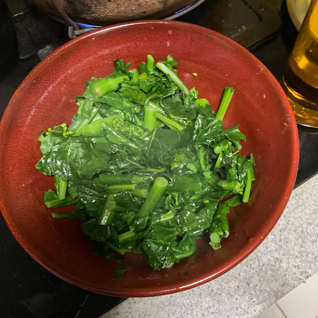 三分钟快手美味健康菜 清炒板蓝根