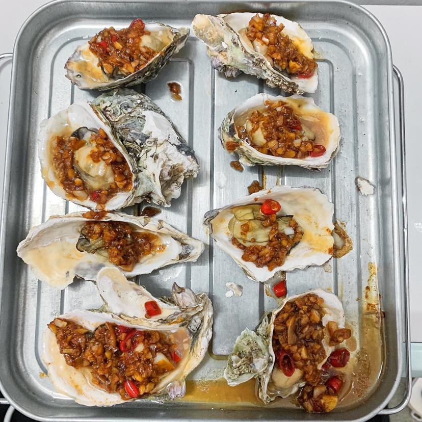完胜大排档的蒜蓉烤生蚝（烤箱版）