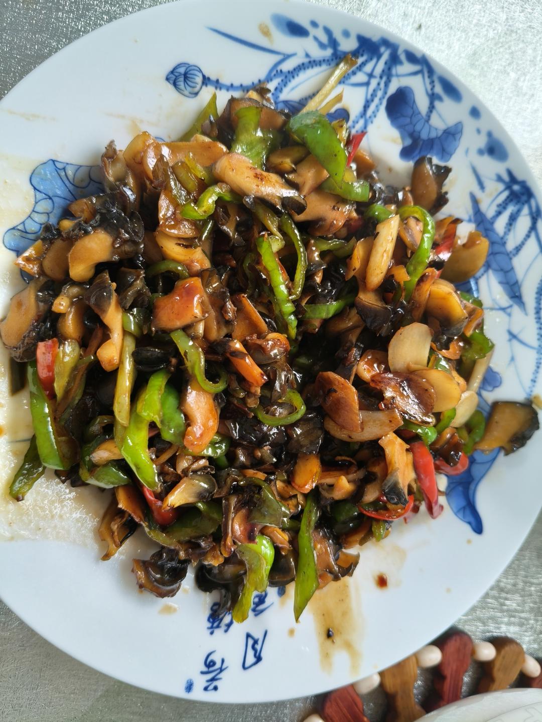 爆炒田螺肉