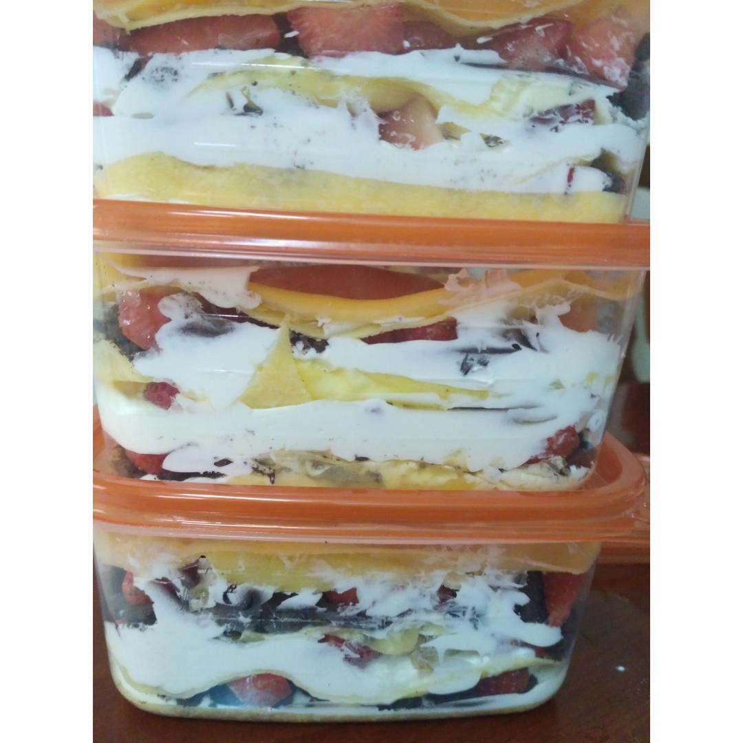 《Tinrry下午茶》教你做芒果班戟和芒果千层饼