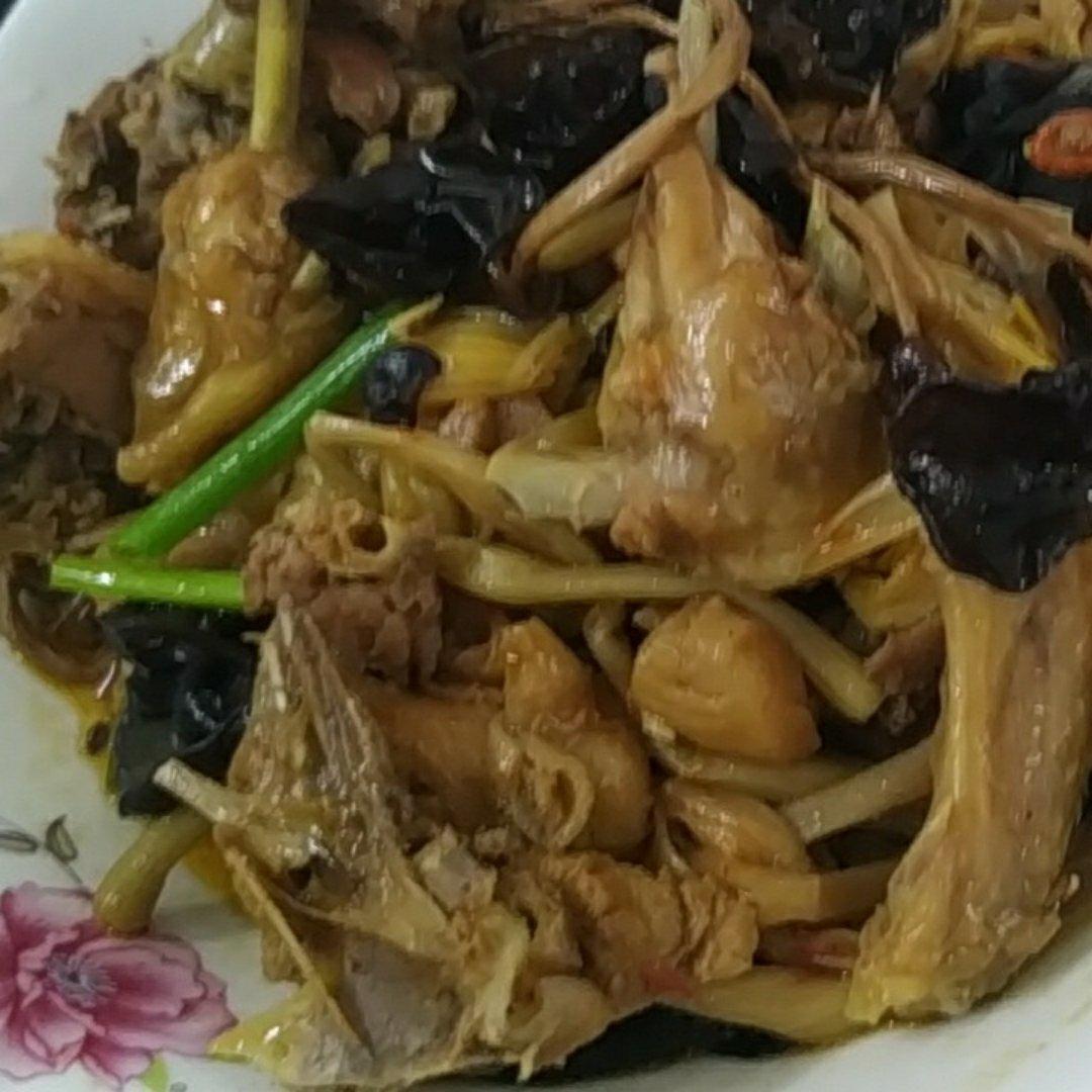 好吃的鸡肉煲