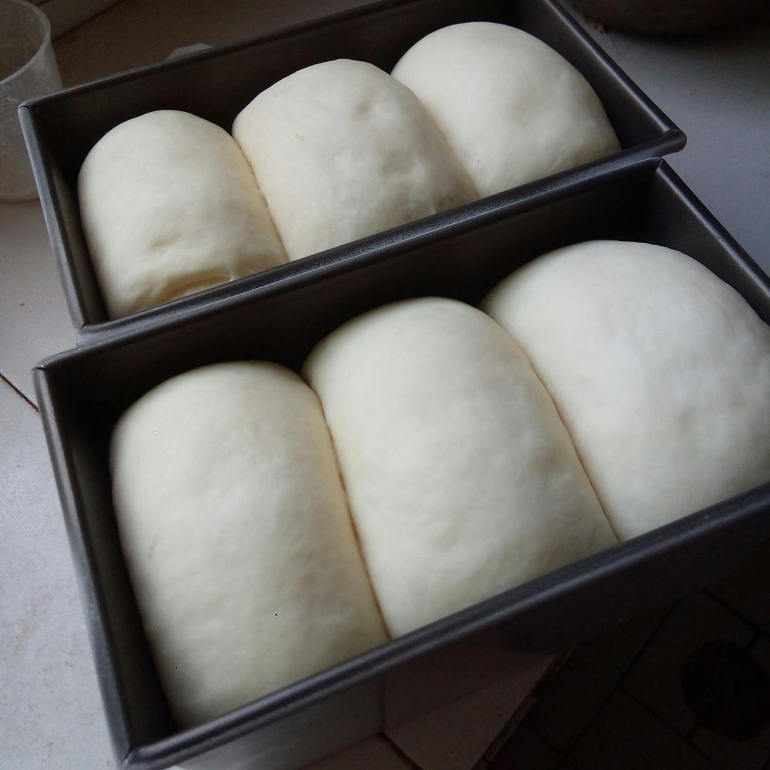 牛奶吐司