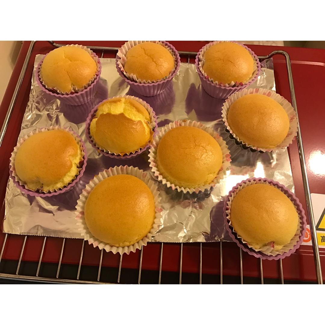 棉花纸杯蛋糕
