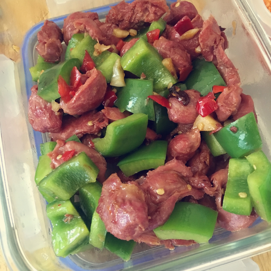 剁椒辣炒鸡胗