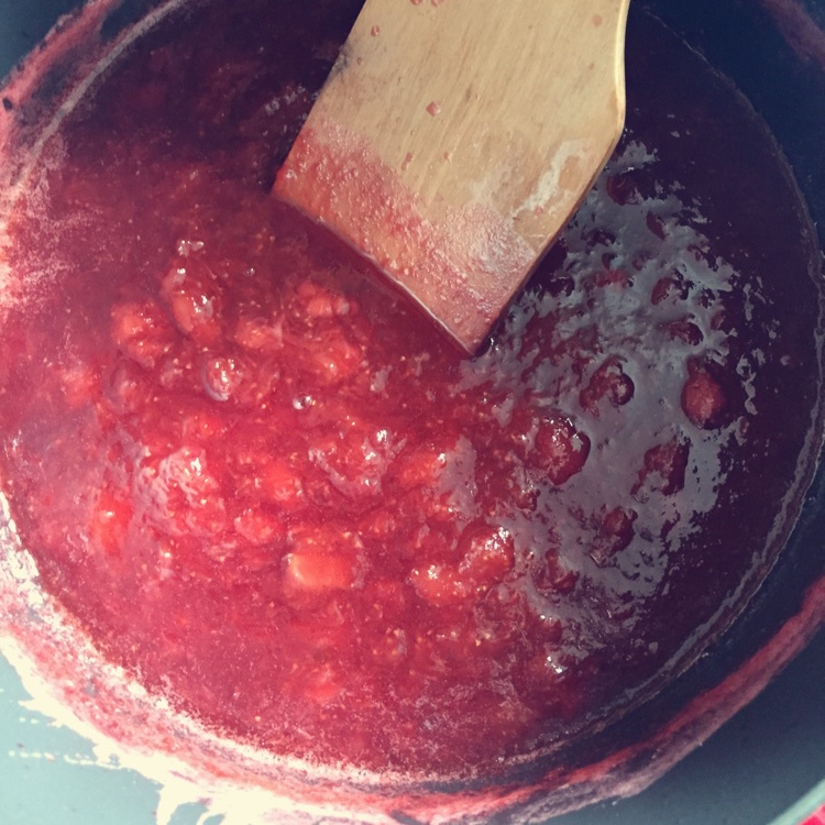 如何熬出一罐颜值爆表的草莓果酱