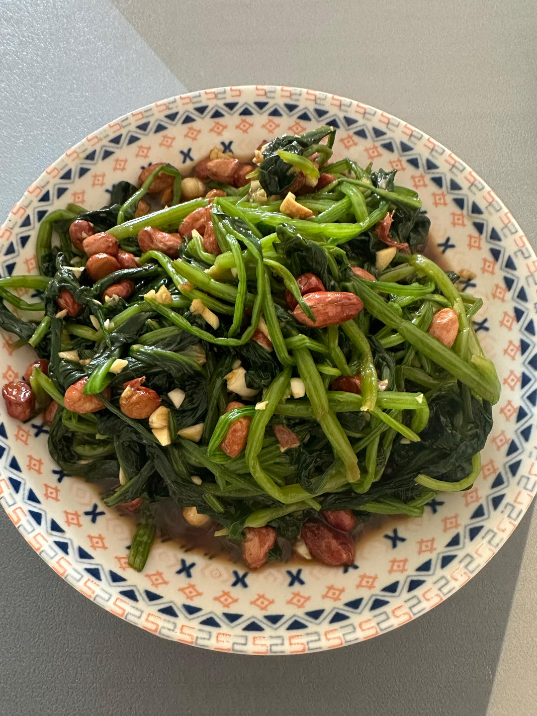 凉拌花生米菠菜