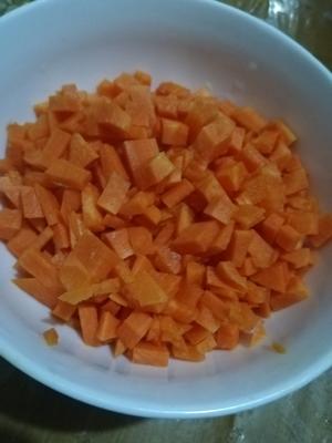 好吃易做营养早餐胡萝卜玉米发面饼的做法 步骤7