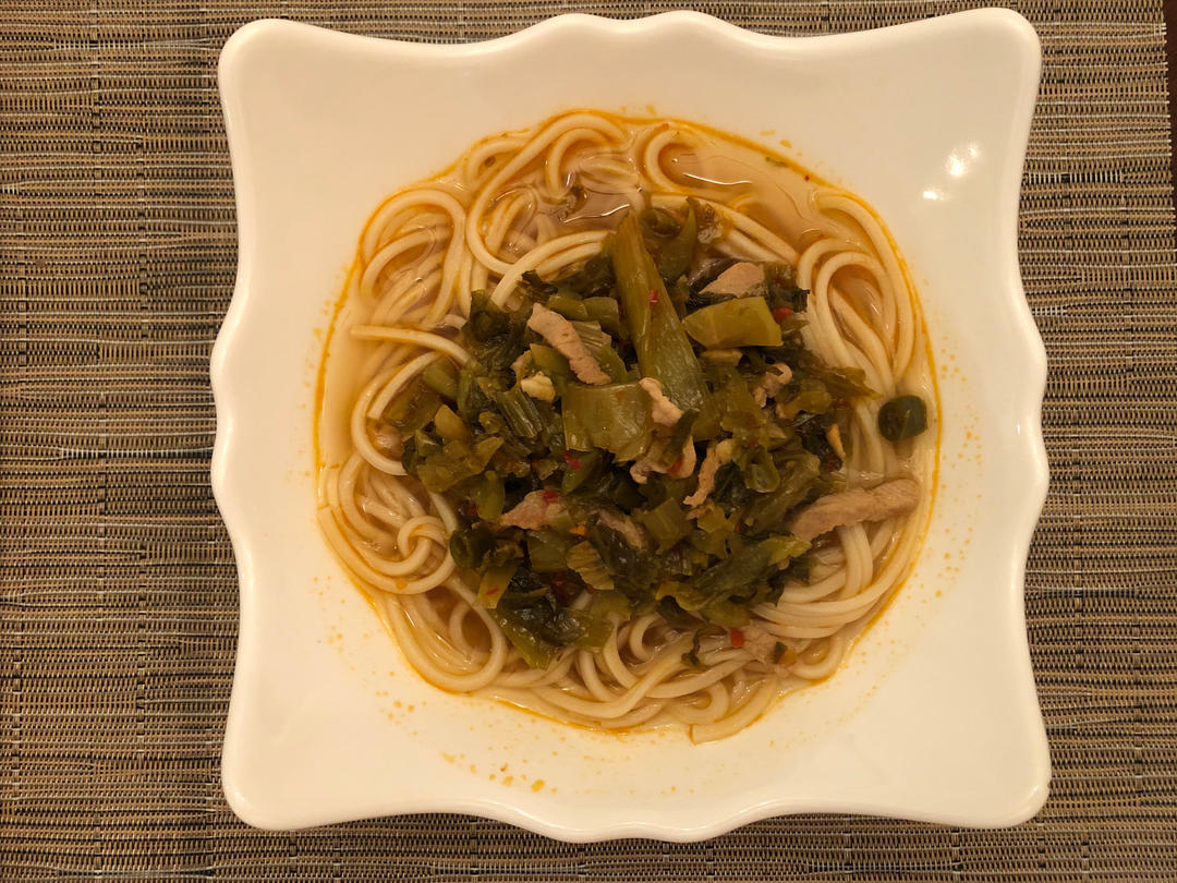 雪菜肉丝面