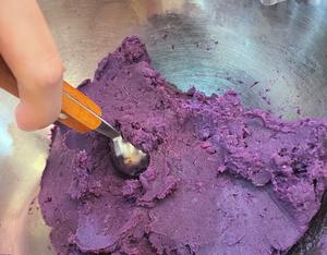 创意年夜菜|紫气东来  硕果累累（改良版奶香紫薯葡萄）的做法 步骤6