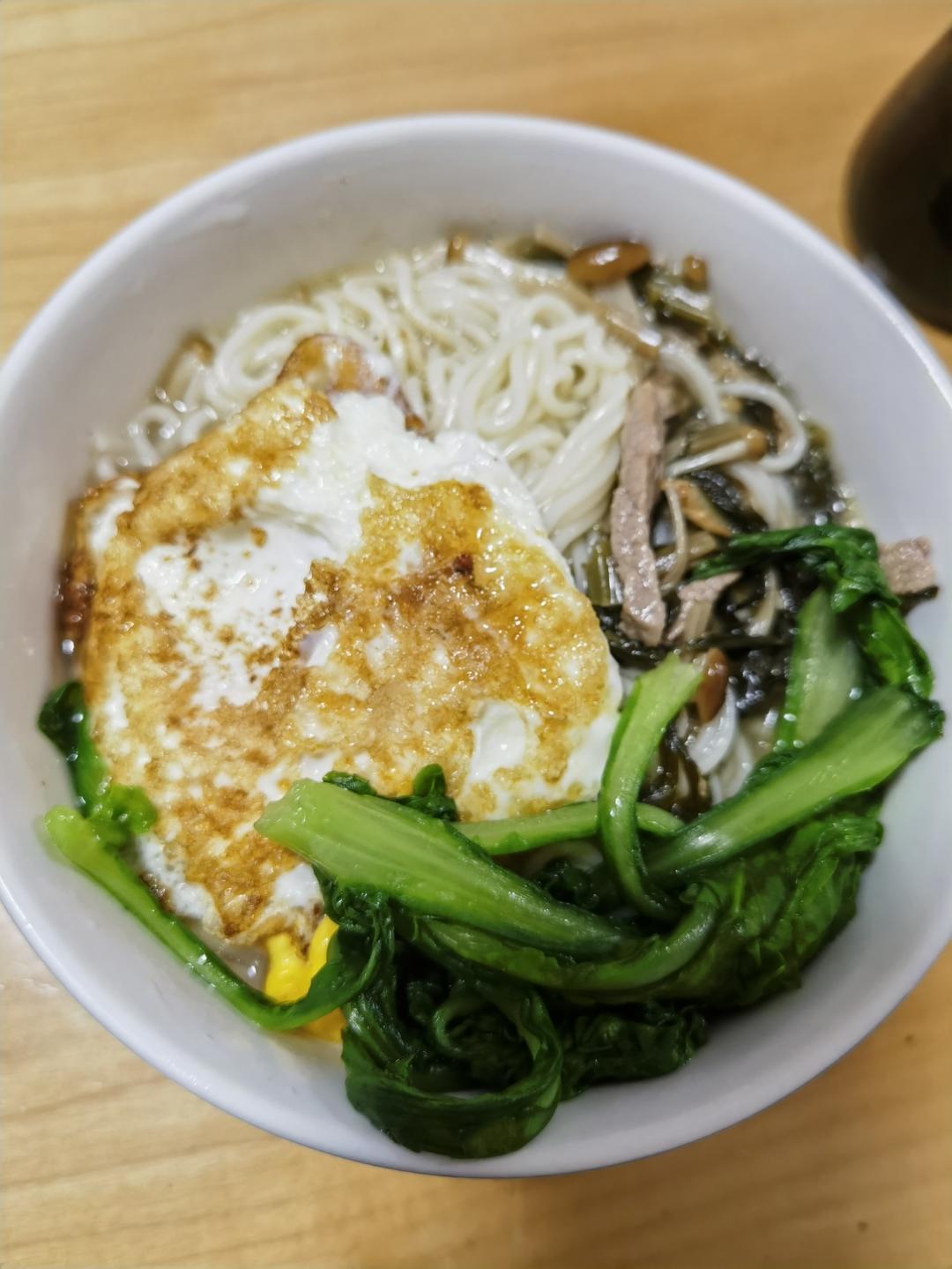 雪菜肉丝面