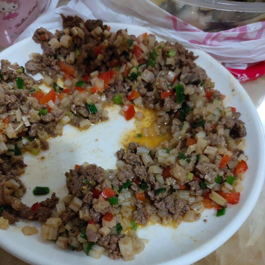 芹菜牛肉沫