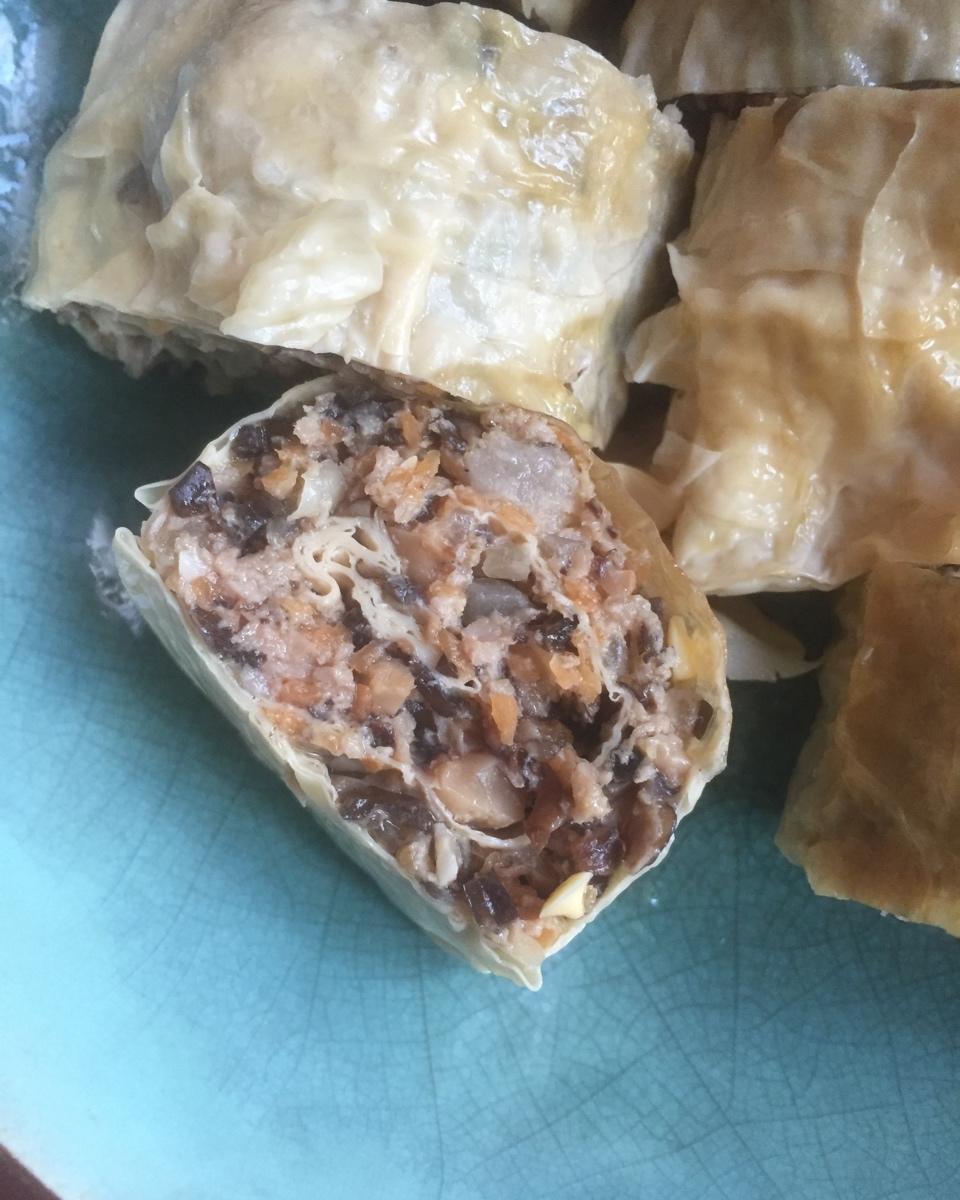 蒸豆皮肉卷