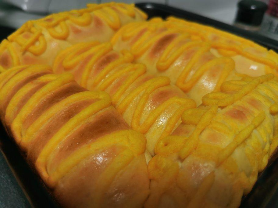 面包房里最受欢迎的毛毛虫面包