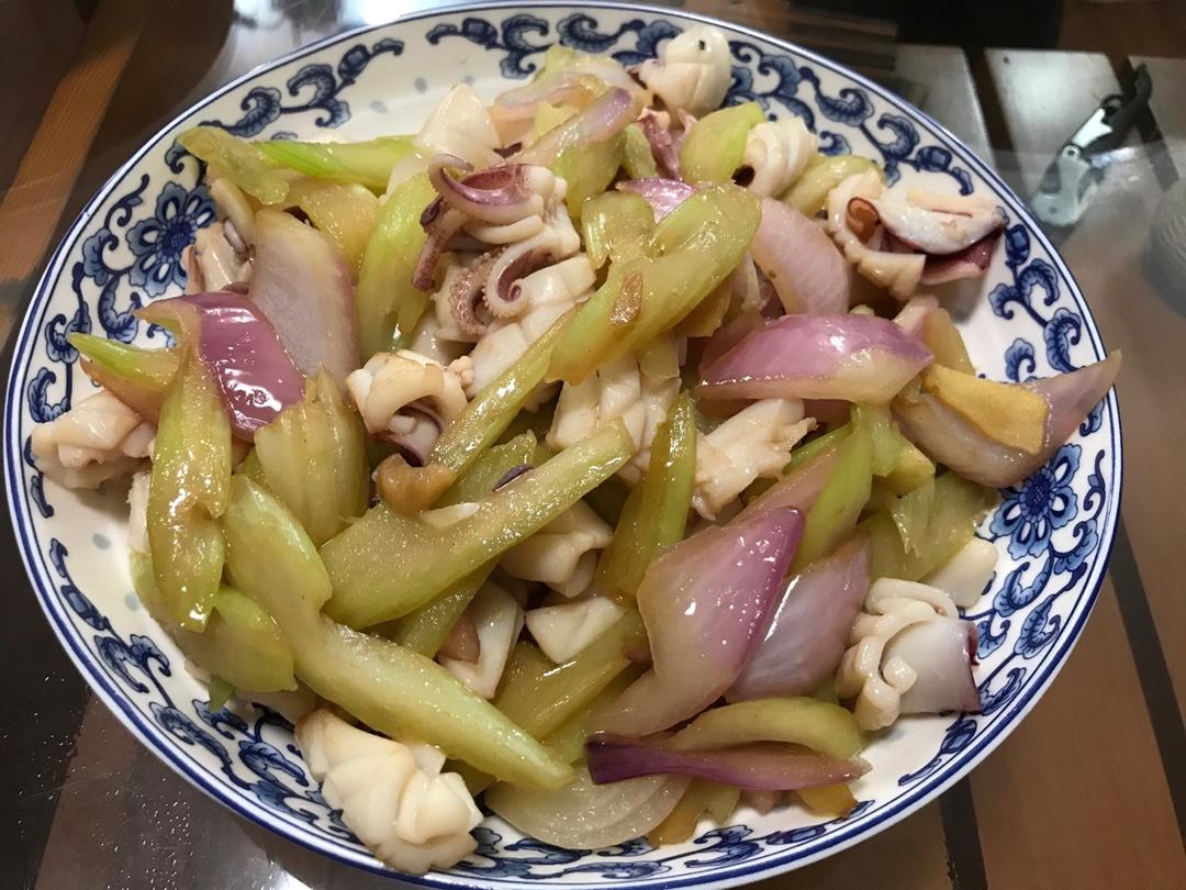 爆炒鱿鱼