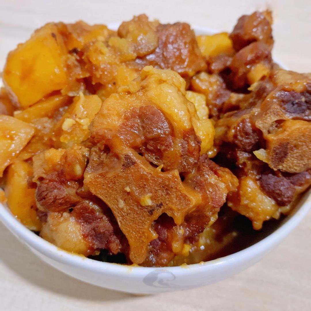 酱烧牛尾