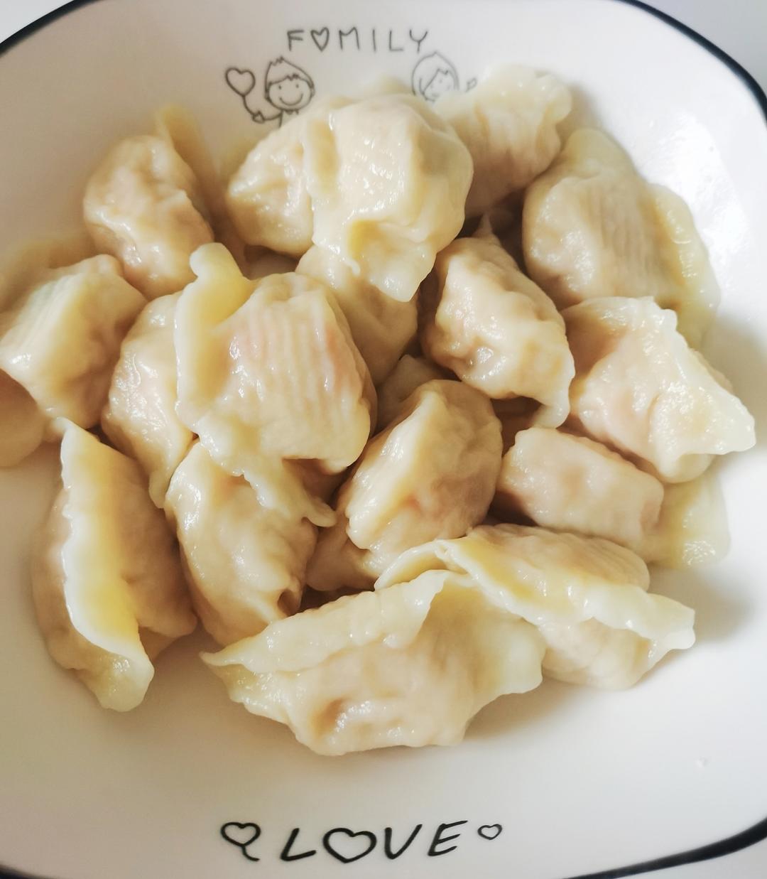 白菜猪肉馅水饺的做法