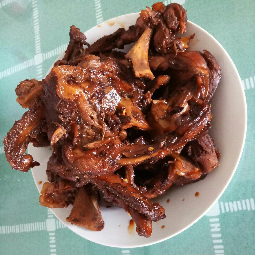 麻辣鸭锁骨（不输周黑鸭）