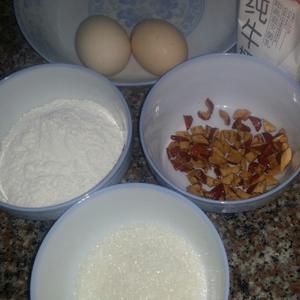 枣香蒸鸡蛋糕的做法 步骤1
