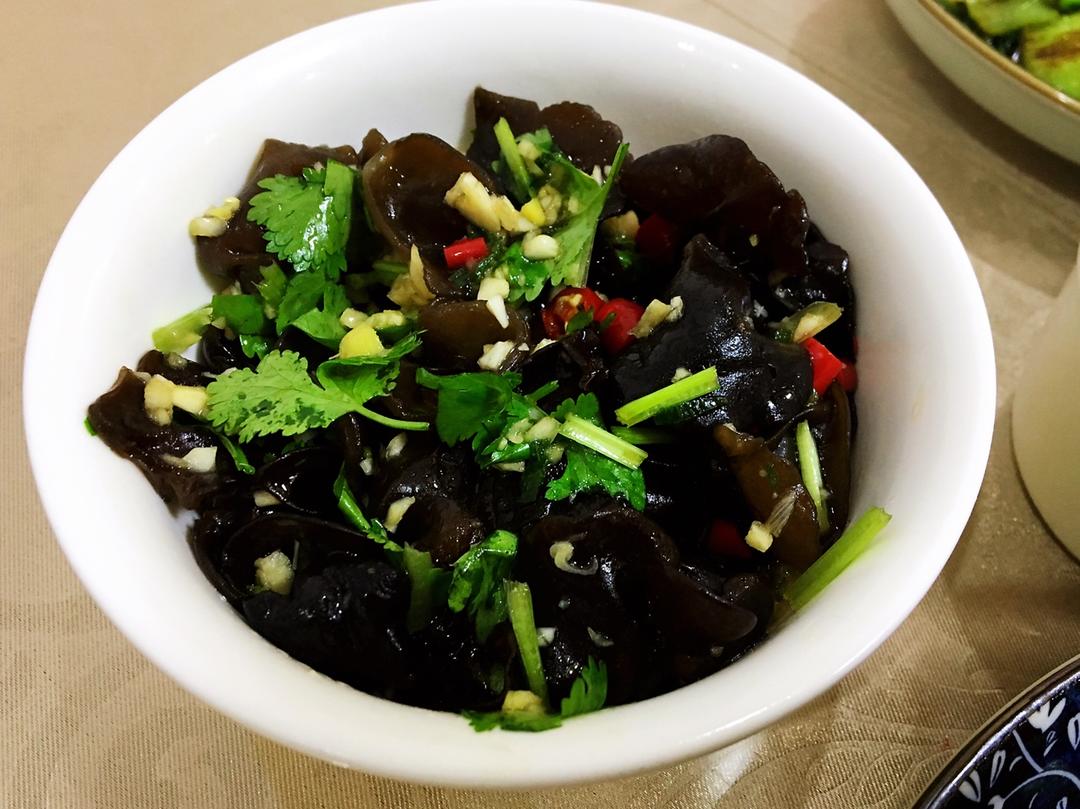 凉拌黑木耳
