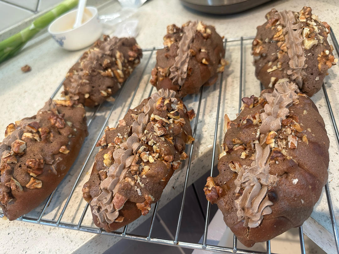 核桃布里奥斯/巧克力马里奥面包