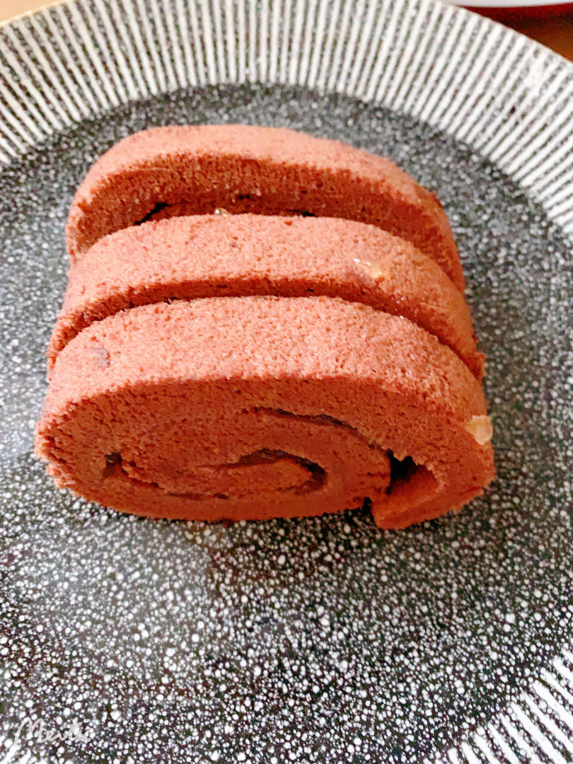 超浓郁卷不裂的巧克力蛋糕卷