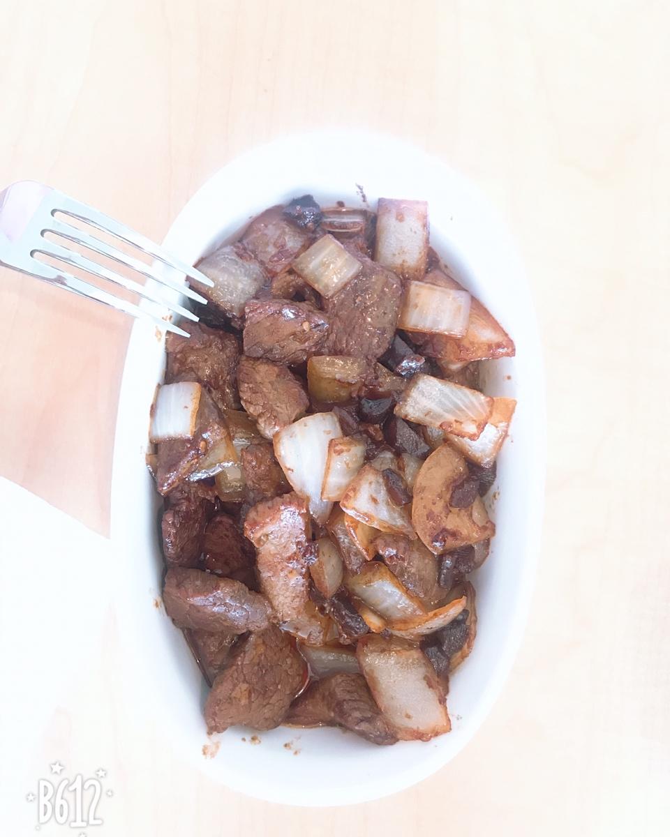 洋葱炒牛肉