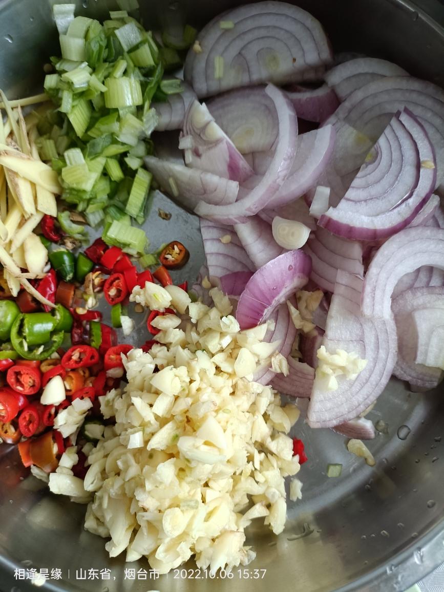 柠檬鸡爪的做法 步骤2