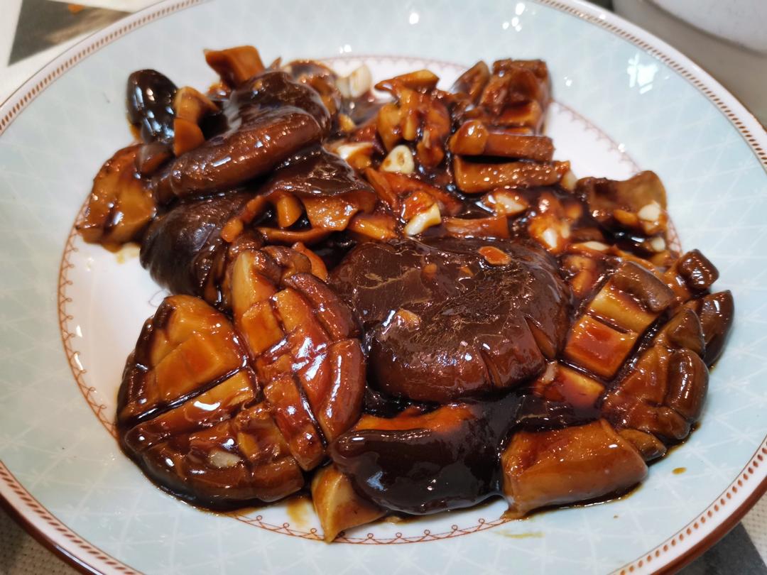 鲜嫩多汁，比鲍鱼还好吃红烧香菇