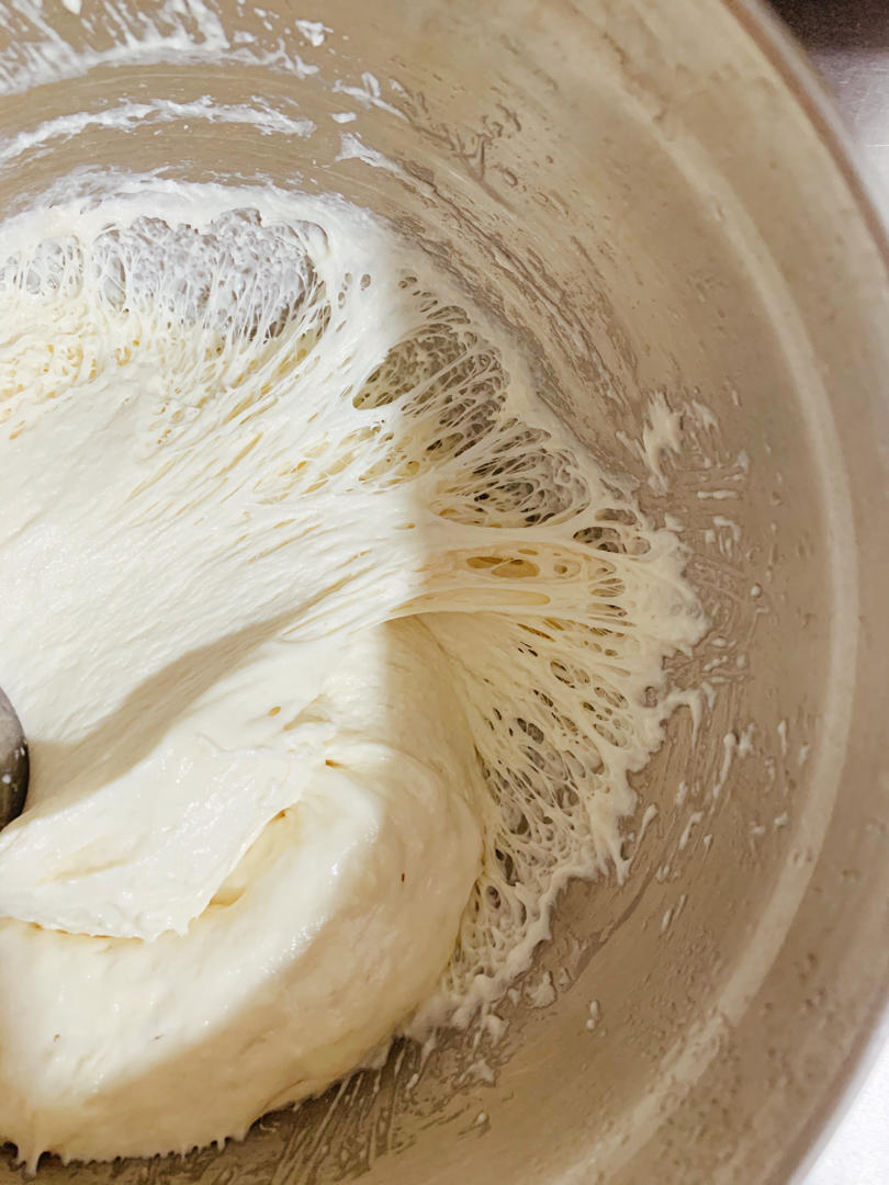 鲜奶液种超熟吐司